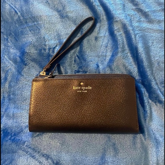 Kate spade wristlet - Picture 1 of 4